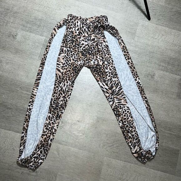 Amazon, Cheetah Print Wide Leg Jogger Pants with Side Slits, Women’s Small - Picture 6 of 9
